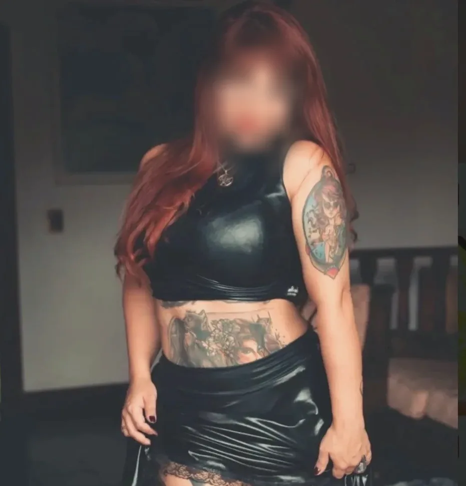 Helena, 25