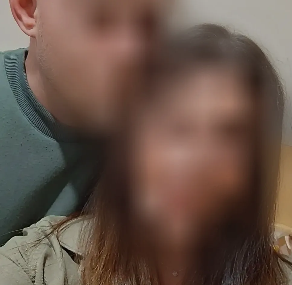 Luisa, 32
